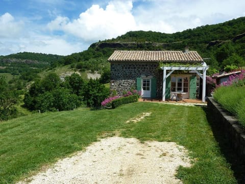 Cozy Family Home in Saint-Pons Vacation rental in Provence-Alpes-Côte d'Azur