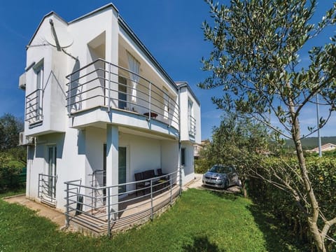 Spacious Holiday Home in Bibinje with Garden Vacation rental in Šibenik-Knin County, Croatia