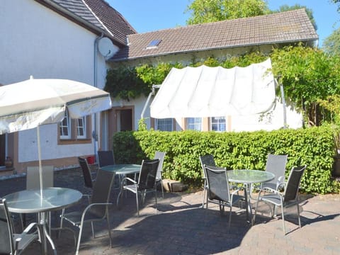 Flat in Meisberg with in-house catering Apartment in Vulkaneifel