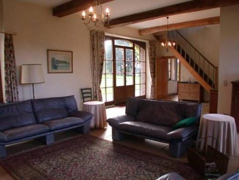 Cottage with Tennis Court Vacation rental in Wallonia, Belgium