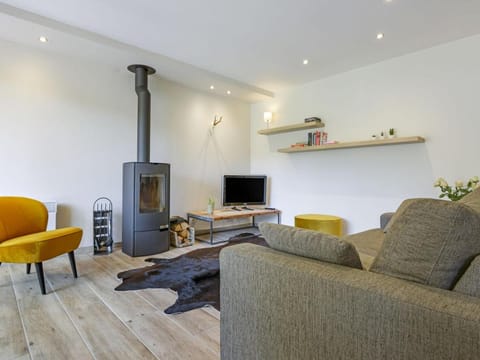 Holiday Home in Gros Fays with Garden Vacation rental in Wallonia, Belgium