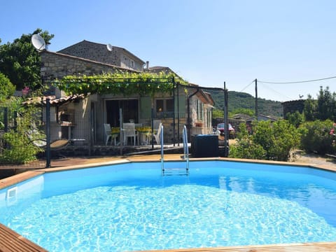 Relaxing Retreat in Saint-Pons Vacation rental in Provence-Alpes-Côte d'Azur