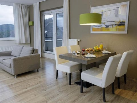 Lake Rursee Retreat, Eifel Apartment in Heimbach