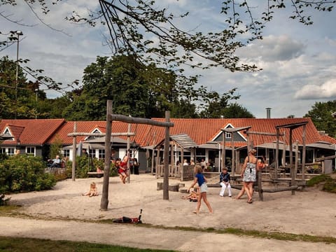 Villa in Sandberghe with Sauna and Comfort Vacation rental in Limburg (province)