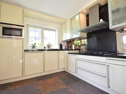 Enticing Holiday Home in Oude with Garden Vacation rental in Zeeland, Netherlands