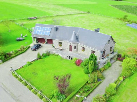 Villa in Bitvre with garden Villa in Wallonia, Belgium