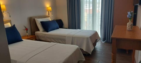 Ata Çeşme Otel / Sahil,plaj ve çarşıya yakın Apartment in Cesme