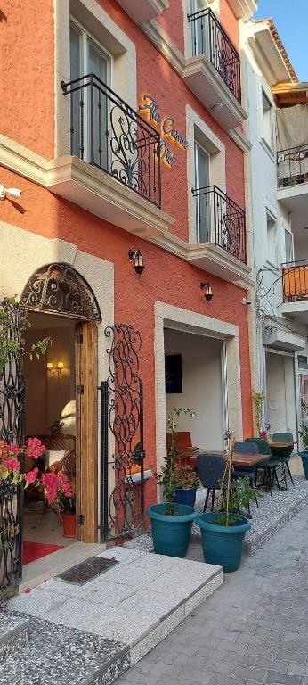 Ata Çeşme Otel / Sahil,plaj ve çarşıya yakın Apartment in Cesme