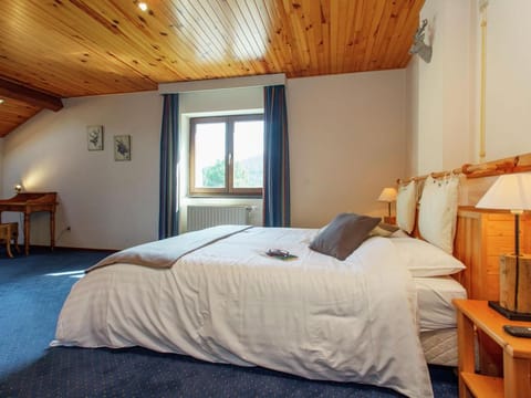 Group Getaway with Sauna Vacation rental in Wallonia, Belgium