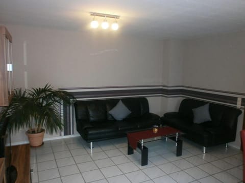 Neumagen-Dhron Retreat Apartment in Trier-Saarburg