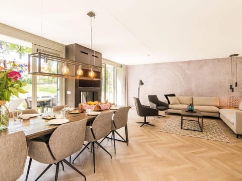 Luxury Villa with inner pool Vacation rental in Maastricht