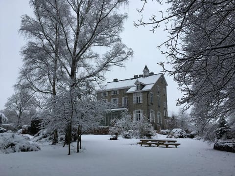 Beautiful manor house in a park near Rochefort Vacation rental in Wallonia, Belgium