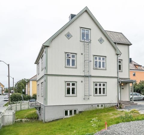 Studio Apartment with free parking Apartment in Nordland, Norway
