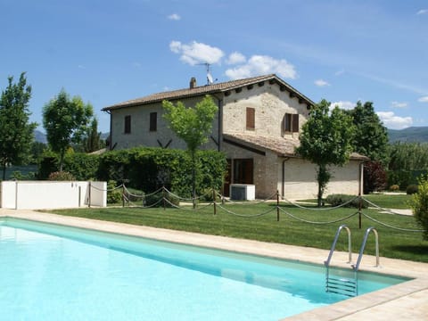 Holiday Home Foligno with Pool and Garden Vacation rental in Foligno