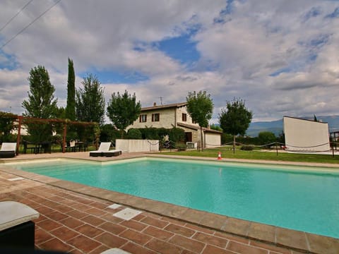 Holiday Home Foligno with Pool and Garden Vacation rental in Foligno