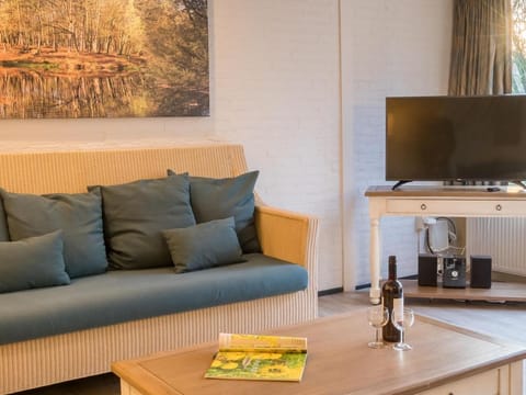 Bungalow in Netherlands with Garden Terrace Vacation rental in Arcen