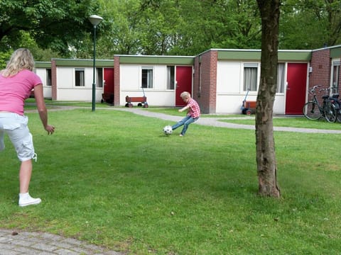 Bungalow in Netherlands with Garden Terrace Vacation rental in Arcen