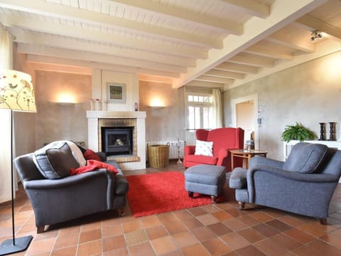 Mansion in Charrin by Loire with Pool Vacation rental in Bourgogne-Franche-Comté