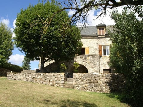Holiday Home in Saint-Geniez-dOlt near Lot River Vacation rental in Auvergne-Rhône-Alpes