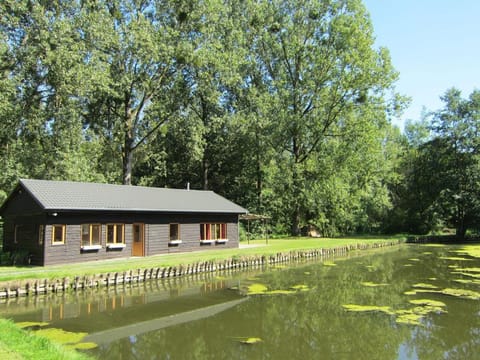 Retreat with Ponds, Braibant Vacation rental in Wallonia, Belgium