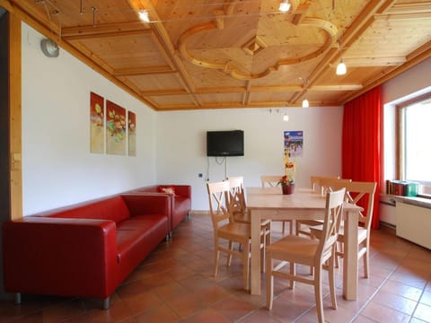 Chalet in Neukirchen near Ski Lifts Apartment in Salzburgerland