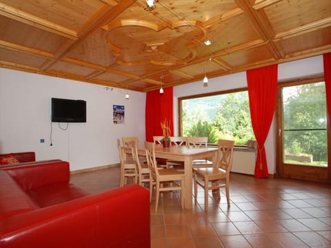 Chalet in Neukirchen near Ski Lifts Apartment in Salzburgerland