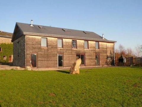 Cottage in Petite Langlire with bubble bath Vacation rental in Vielsalm