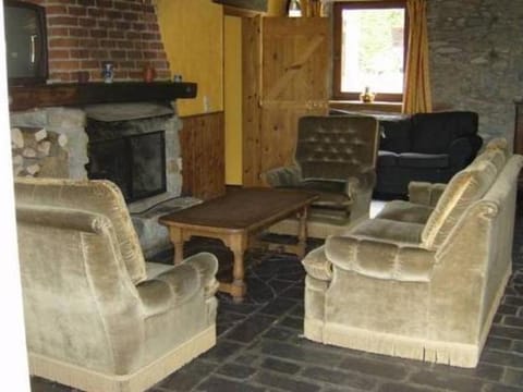 Cottage in Petite Langlire with bubble bath Vacation rental in Vielsalm