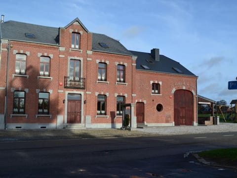 Holiday home in Cul-des-Sarts with roofed terrace Vacation rental in Wallonia, Belgium