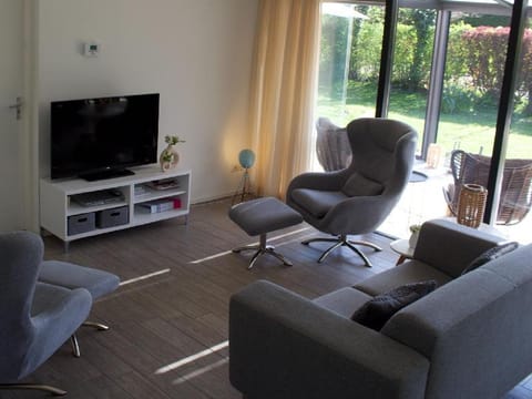 Bungalow near Veerse Meer with Private Garden Vacation rental in Kamperland