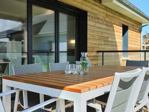 Spacious holiday home with a garden Hotel in Berck
