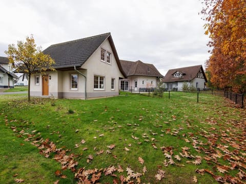 Relaxing Villa with Garden Vacation rental in Ediger-Eller