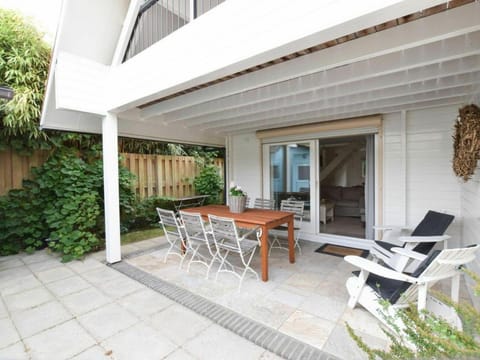 Spacious Holiday Home in Oostkapelle Vacation rental in Oostkapelle
