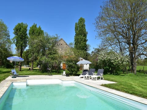 Beautiful authentic holiday home with pool Vacation rental in Bourgogne-Franche-Comté