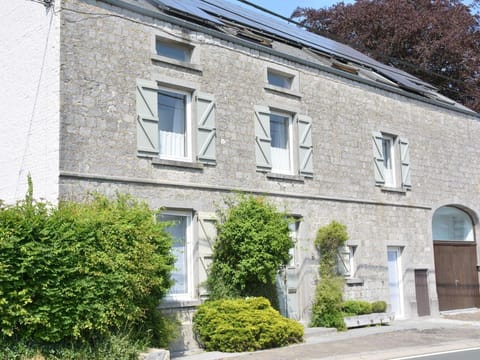 Group Escape by Molignee River Vacation rental in Wallonia, Belgium