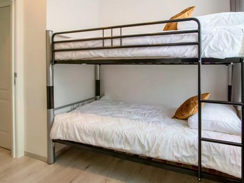 Elegant Holiday Home in Nieuwpoort near Beach Vacation rental in Koksijde