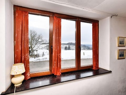 Spacious Stay, Tenneville Vacation rental in Wallonia, Belgium