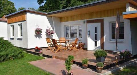 Beachside Bungalow, Boiensdorf Vacation rental in Mecklenburg-Vorpommern, Germany