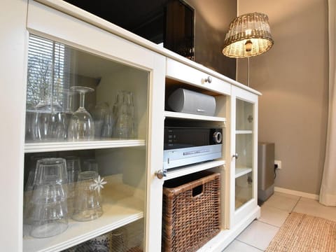 Quaint Holiday Home in Zonnemaire with Roofed Terrace Vacation rental in Zeeland, Netherlands