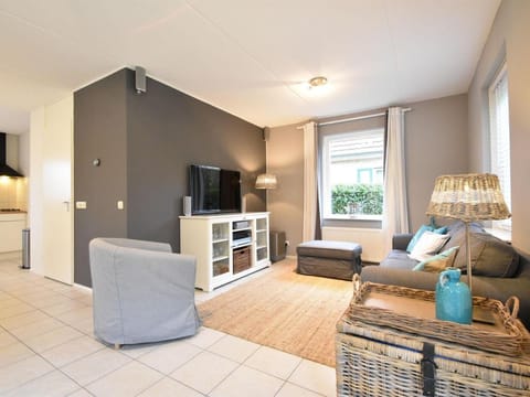 Quaint Holiday Home in Zonnemaire with Roofed Terrace Vacation rental in Zeeland, Netherlands