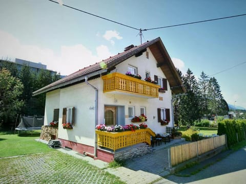 Nice apartment in Kärnten w/  Apartment in Friuli-Venezia Giulia