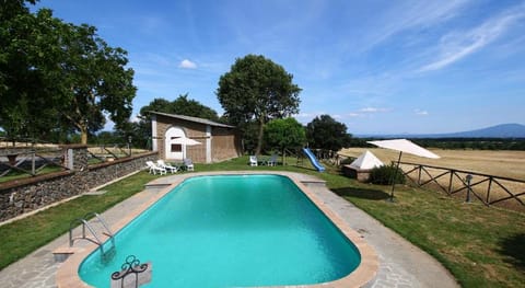 Stunning farm in Lazio w/ Vacation rental in Umbria