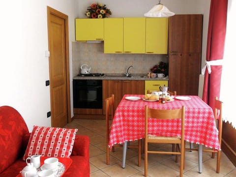Apartment in Celledizzo near Ski Area Apartment in Province of Brescia