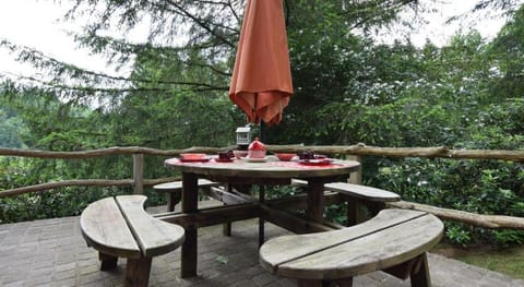 Chalet and gypsy caravan in a green and peaceful Vacation rental in Luxembourg