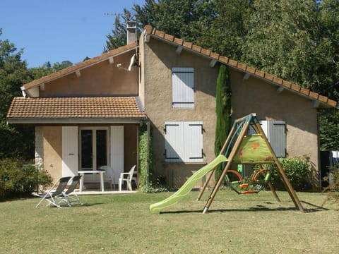 Relaxing Retreat in Bathernay Vacation rental in Auvergne-Rhône-Alpes