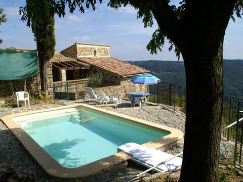 Hidden Retreat in Chassiers Vacation rental in Provence-Alpes-Côte d'Azur