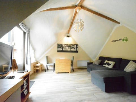 Chalet in Gesves with Roof Terrace, Garden, BBQ Vacation rental in Wallonia, Belgium
