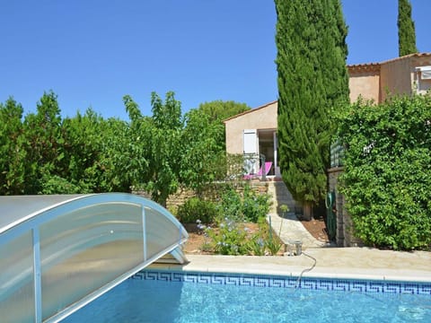 Saint-Maximin Pool Peace Vacation rental in Provence-Alpes-Côte d'Azur