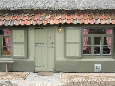 Tranquil Home with BBQ Vacation rental in Flanders