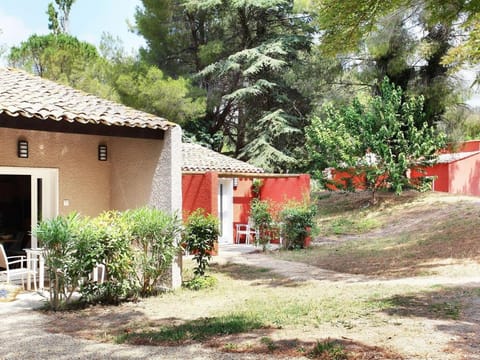 Resort in Arles near Camargue Flamingos Vacation rental in Arles